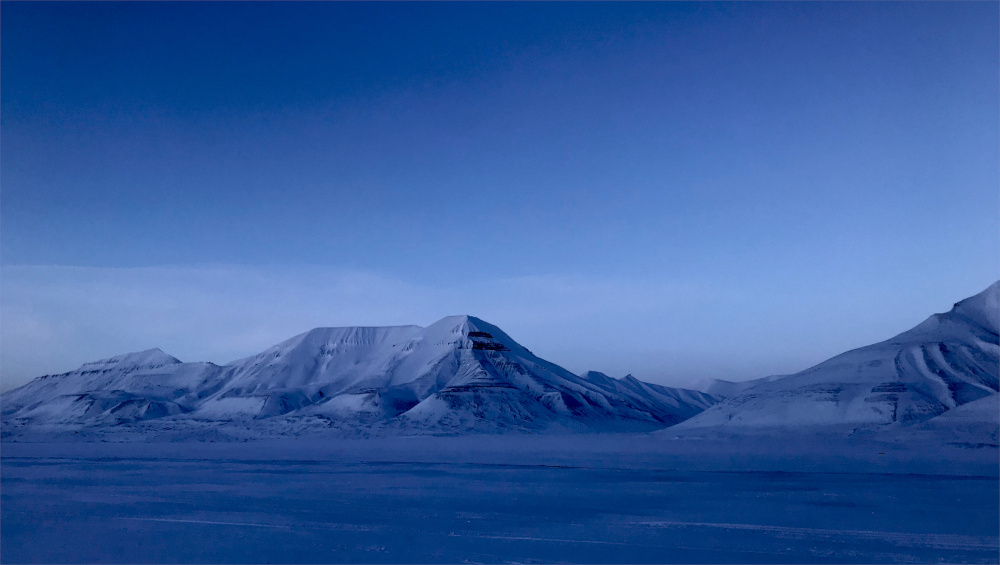 Enjoying the arctic silence in Adventdalen at the 