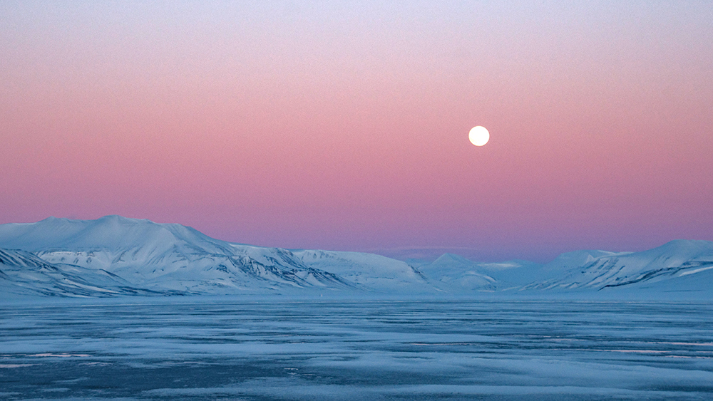 Reindalen and Fullmoon