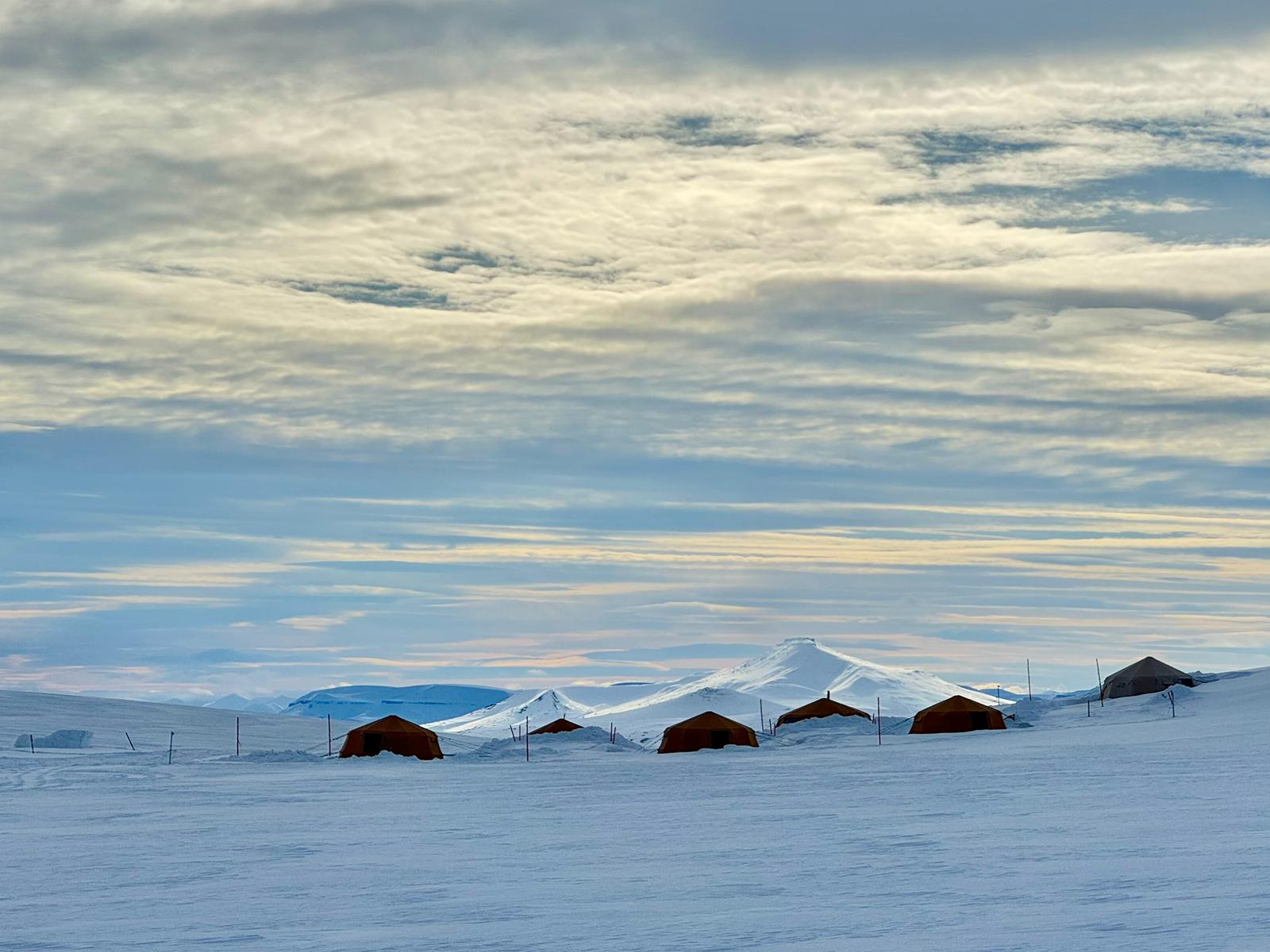 Svalbard comfort camp