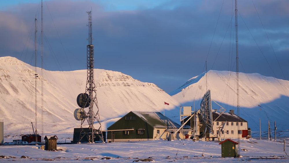 Isfjord Radio