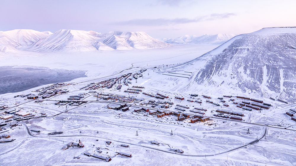 Longyearbyen in winter