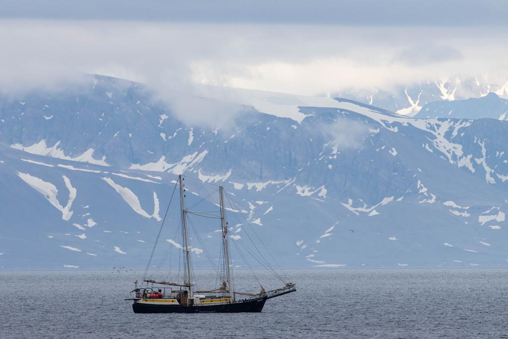 MV Meander on Svalbard