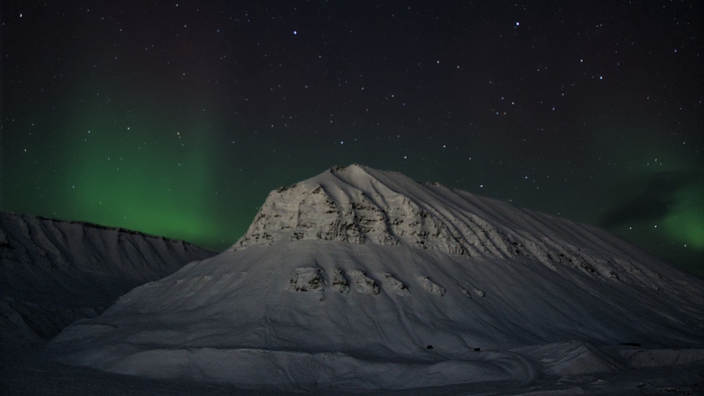 Northern lights over Mount Sarcophagus